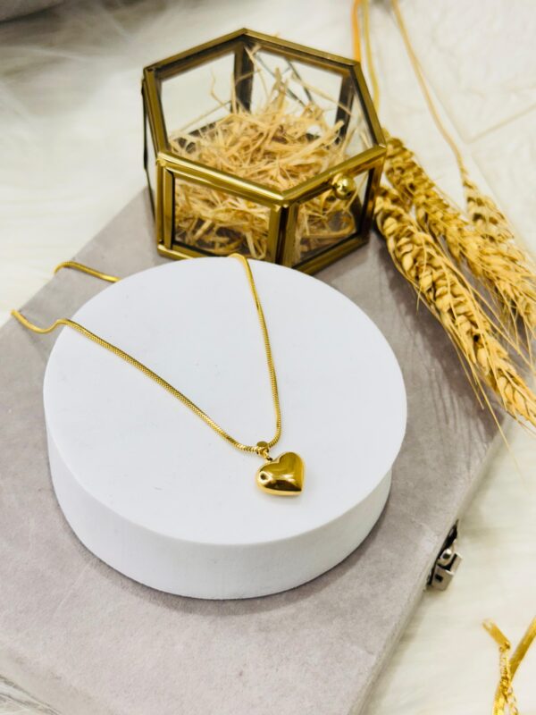 HEARTY Necklace - Image 2