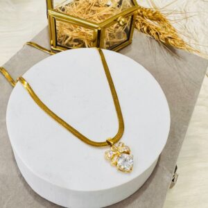 BOW NECKLACE