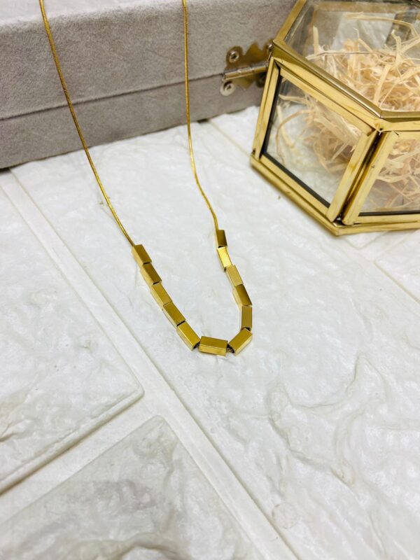 ELEGANTE Necklace - Image 2