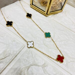 CLOVER Necklace