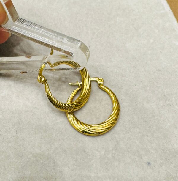 HOOPS