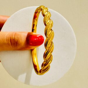 TWISTED BRACELET