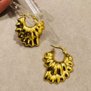 Hoops