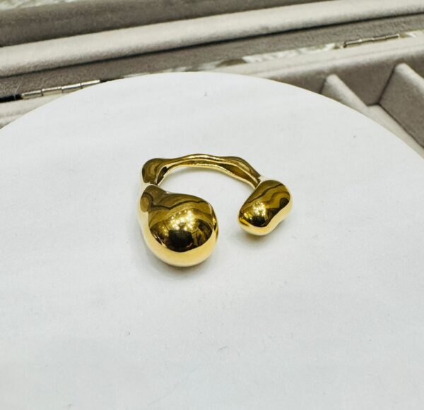 Enayat Rings