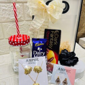 GIFT Hamper for HER❤️