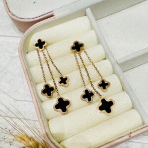 CLOVER Earrings