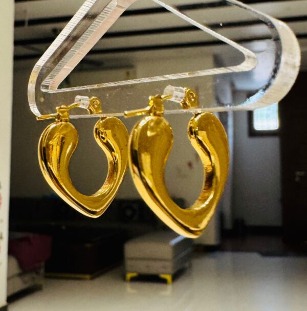 HOOPS