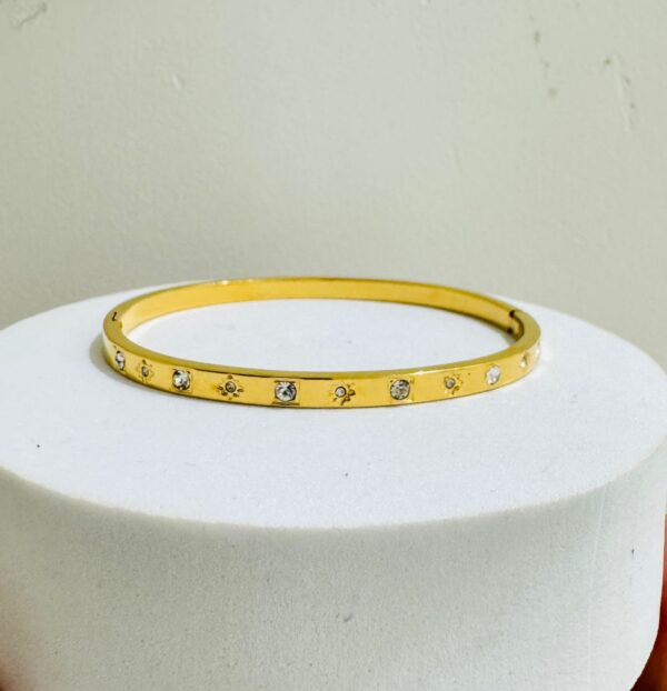 STUDDED BRACELET