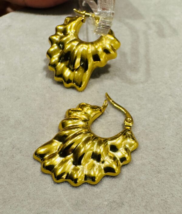 Hoops - Image 2