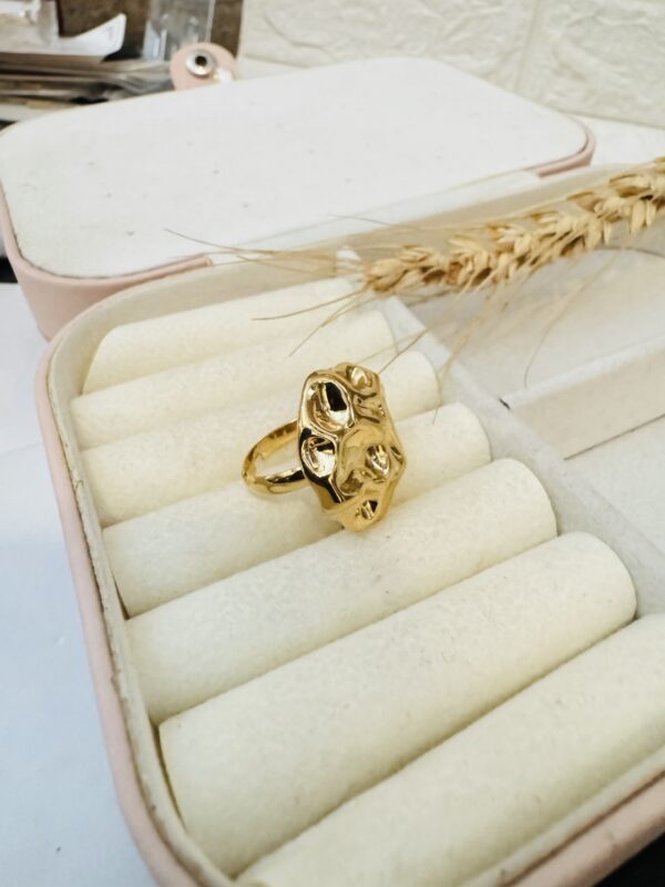 ISHANI Ring - Image 2