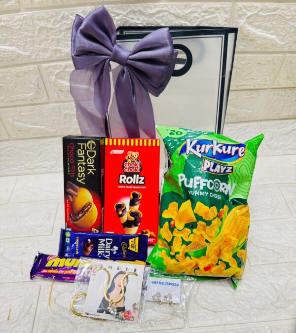 GIFT HAMPER FOR HER