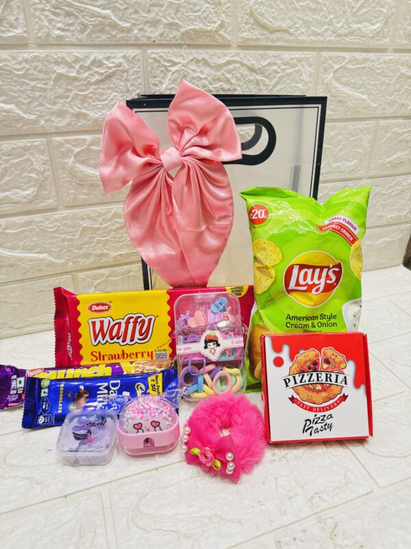 KIDS HAMPER (For Girl)