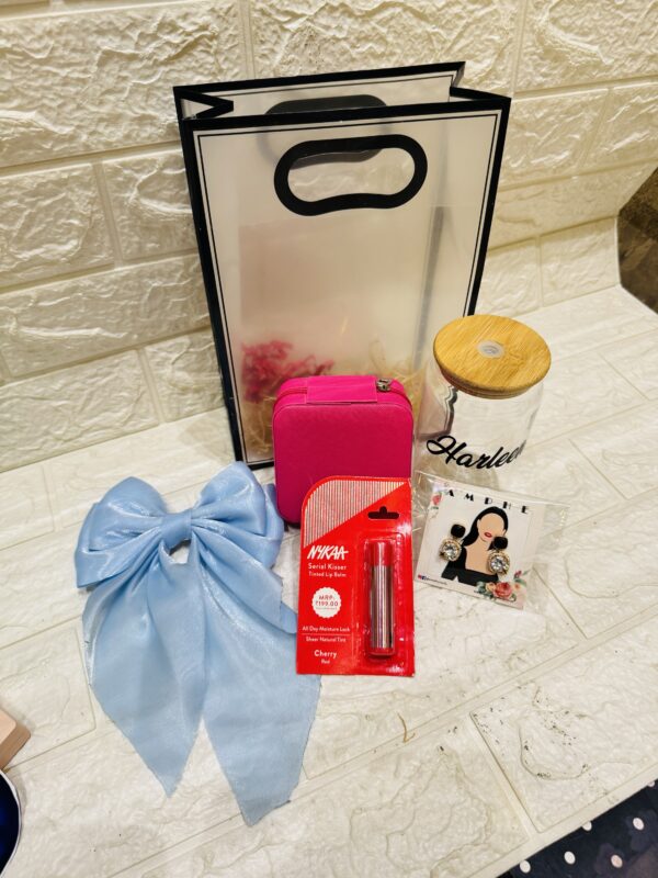 PREMIUM HAMPER for HER - Image 2